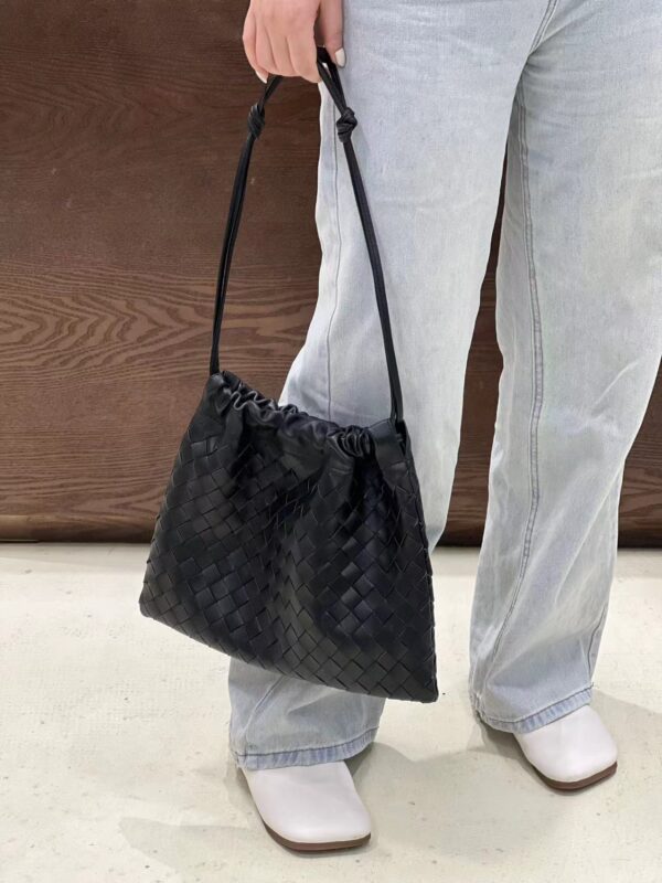 New high quality pure hand-woven handbag fashionable versatile large capacity sheepskin leather women's bags - Image 5